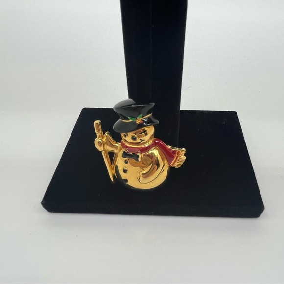 Napier vintage gold tone Festive Snowman Brooch with Black Hat and Red Scarf - Picture 2 of 8